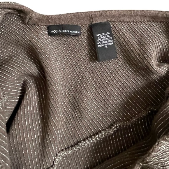 Backless Moda International Dress! - Picture 4 of 4